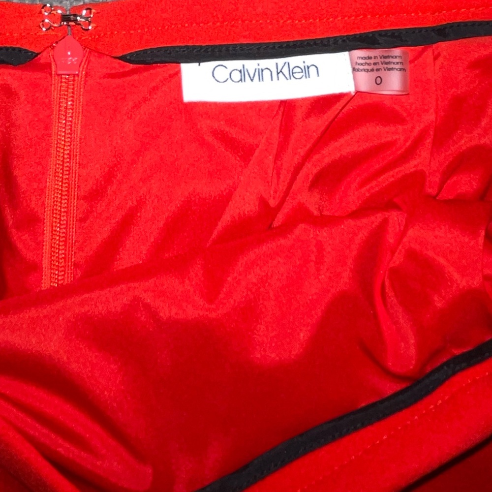 NWOT Calvin Klein Pencil Skirt Red Size 0 - Picture 2 of 3